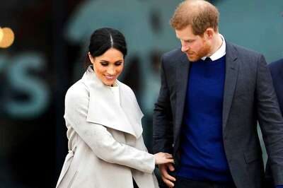 Queen Calls Crisis Meeting with Harry, Meghan over Royal Couple's Future Roles