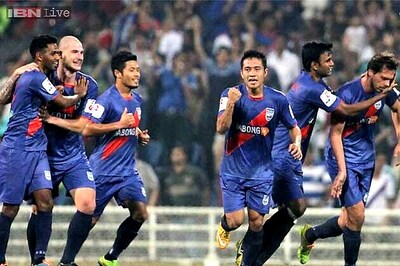 ISL: Mumbai City FC pip Atletico de Kolkata 2-1 to keep semis hopes alive