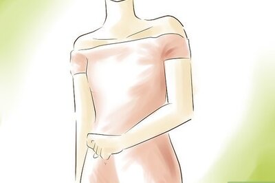 How to Make a Flat Chest Beautiful