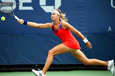 Voegele, Suarez Navarro reach semifinals in Linz