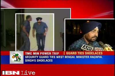 Bengal minister's removal sought for making guard tie shoelace