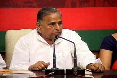 Samajwadi Party shuts door on Grand Alliance, to go solo in Bihar elections