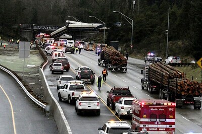 Three Dead as Amtrak Train Derails in Washington State