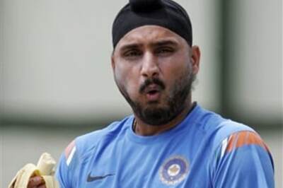 Harbhajan fined for driving Hummer without number