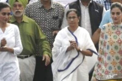 'Celebrity Netas Looting Money,' Says Bengal Minister, Gets Show-cause Notice