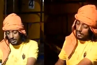 Factory Worker Unable to Go Home on Chhath Puja Expresses Sorrow in a Song