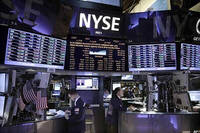 US: Airports and stock exchange reopen; New Jersey devastated