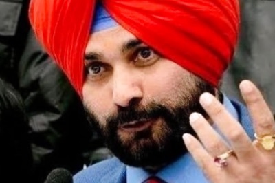 Trouble Mounts for Punjab Congress as Sidhu Targets Channi Govt for Delay in Majithia’s Arrest