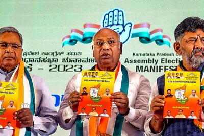 Karnataka Polls: Old Pension Scheme, Ban On Bajrang Dal, Vow to Remove BJP's 'Unjust Laws' In Congress Manifesto | Top Promises