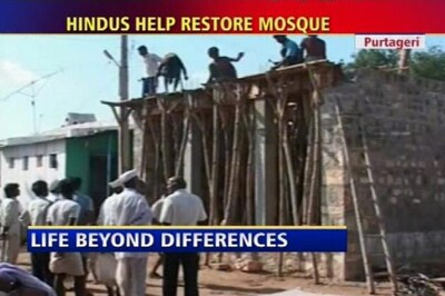 Hindus help Muslims restore mosque in Karnataka