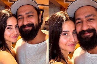 Katrina Kaif Holds Vicky Kaushal in Her Arms as They Pose For Pic on 2nd Wedding Anniversary