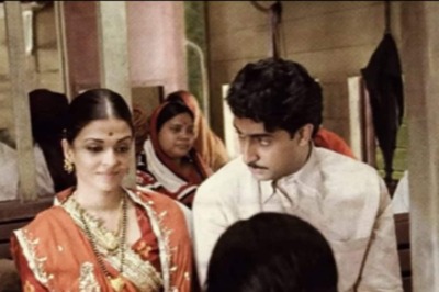 Abhishek Bachchan Celebrates 17 Years Of Guru, Amitabh Bachchan Calls 'It Immaculate And Unbeatable'