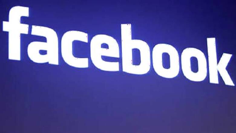 Facebook looks to mobile devices for revenue