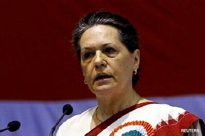 Cong not interested in alliance: Sonia Gandhi