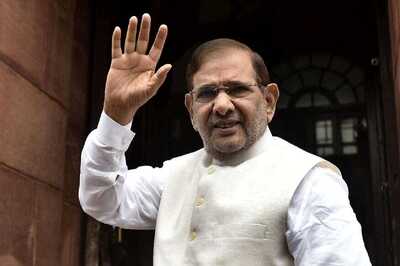 Non-bailable Warrant Issued Against Sharad Yadav For 2015 Poll Code Violation