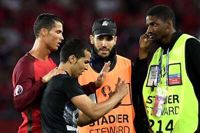 Cristiano Ronaldo Joins Pitch Invader for Selfie
