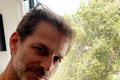 Twitter Honours Zack Snyder With G.O.A.T Emoji, DC Fans Celebrate