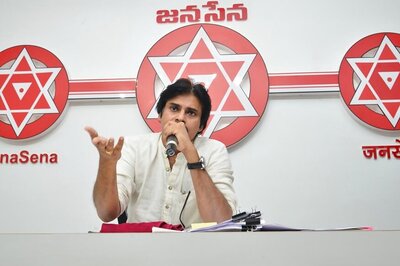 Pawan Kalyan Spares None, Attacks BJP-led Centre, Naidu, Jagan Reddy Over Andhra Special Status