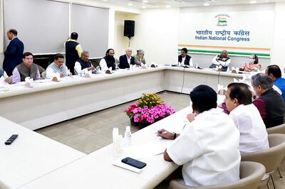 Congress CEC Meet Underway to Pick Candidates for LS Polls, Announcement For Telangana & Kerala Tomorrow