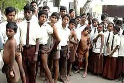 Teacher thrashes kids for 2 hours