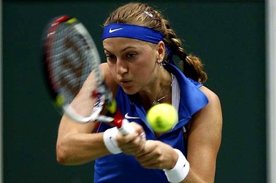 Czech Republic lead Italy in Fed Cup semi-final