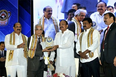 It's Always Guru Over Google, V-P Venkaiah Naidu Says at Alma Mater