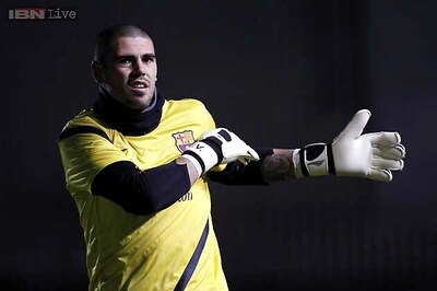 Victor Valdes says goodbye to Barcelona after 12 seasons