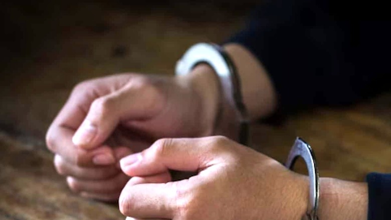 Mumbai Police Bust Illegal Stock Trading Call Centre in MP's Ujjain, Arrest 3 Persons