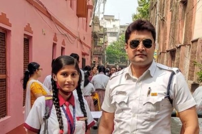 'Gem Of A Person': Kolkata Cop Ensures Green Corridor To Help Student Reach Exam Hall