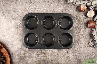 How to Adjust a Muffin Recipe for Jumbo Size Muffins