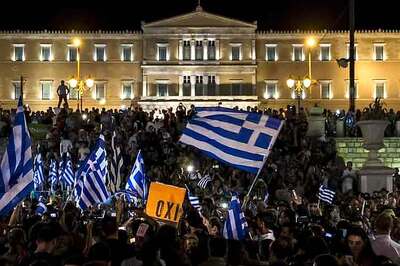 Greeks defy Europe with overwhelming referendum 'No'