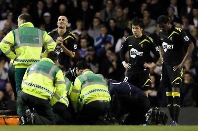 Muamba collapses, Spurs-Bolton tie called off