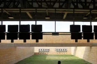 92-Year-Old Chinese Veteran Hits Bullseye At Firing Range Despite Cataract