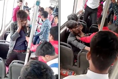 Delhi Bus Turns Into A WWE Arena As Passengers Slap, Punch And Kick Pickpockets