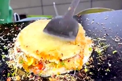 Street Vendor's Burger Idli Leaves Internet Fuming On World Idli Day