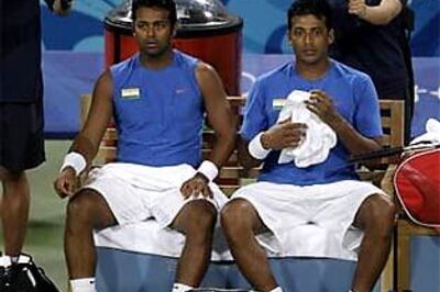 Paes-Bhupathi pull one back against Russia