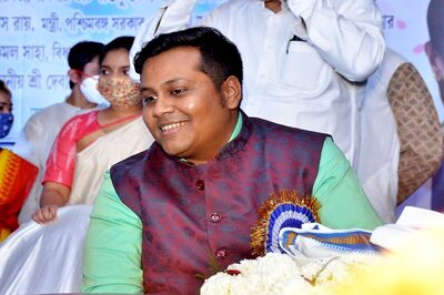 College Drop-out Debanjan Faked His IAS to Parents Too, But They Had Their Suspicion