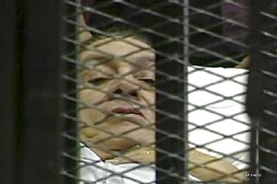 Egypt: Trial of ousted president Mubarak resumes