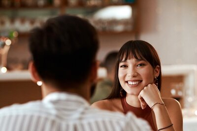 Ask These 5 Questions On Your First Date To Avoid Awkwardness