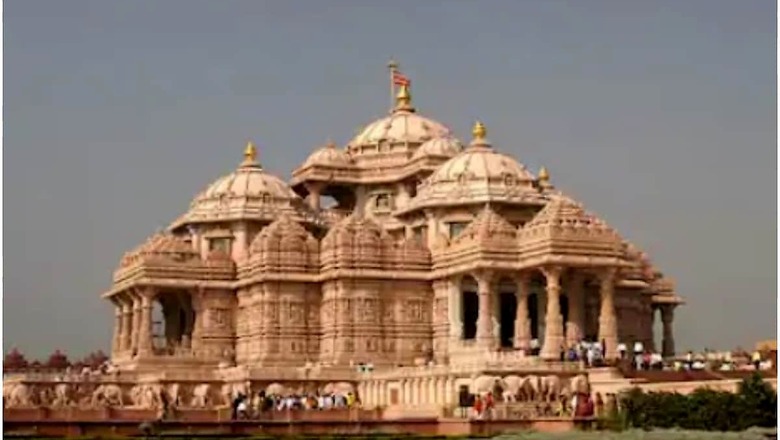 Sri Krishna Janmabhoomi Case: Advocate Claims ‘Srivigraha’ Buried in Agra’s Red Fort