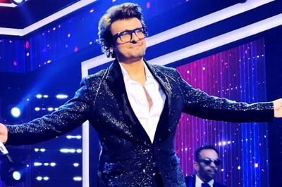 New Video From Sonu Nigam's Selfie Scuffle Shows Singer Wanting to Go Back and Confront the Attacker