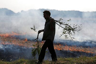 Did Delhi Extol Clean Air Too Soon? Winter Warning Intensifies as Farm Fires Rise in Punjab & Haryana