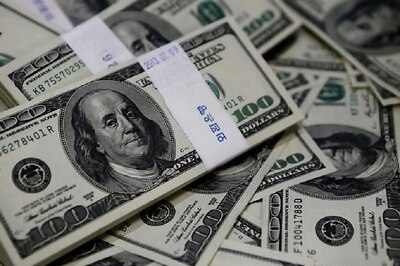 Dollar's Rally Sputters as Investors Eye More Fed Cuts Amid Coronavirus Scare
