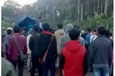 6 Dead in Violence at Assam-Meghalaya Over Timber Smuggling; Internet Snapped in Some Areas