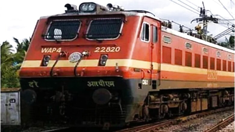 Indian Railways Employee Dies After ‘Rat Bite’ in Mumbai, Doctors Claim Otherwise