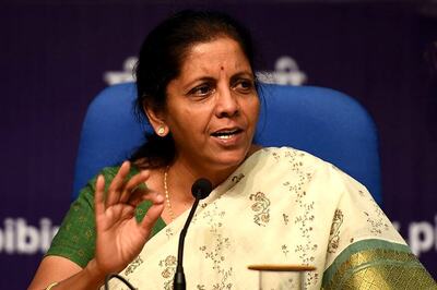 Mittal and Birla Meet FM Nirmala Sitharaman as AGR Crisis Looms over Telecom Sector