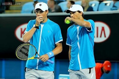 Bryan brothers out in 3rd round of Australian Open doubles