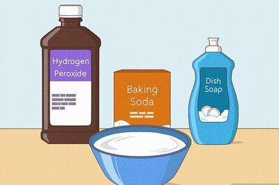 How to Get Pee Stains and Smells Out of a Mattress