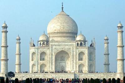 Supreme Court Stays it Order to Demolish Parking Lot Near Taj Mahal