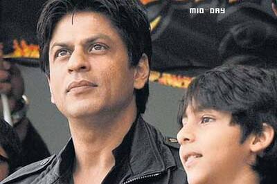 31 years without my father: Shah Rukh Khan
